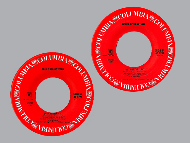 Bruce Springsteen - BORN IN THE USA / SHUT OUT THE LIGHT (CL red)